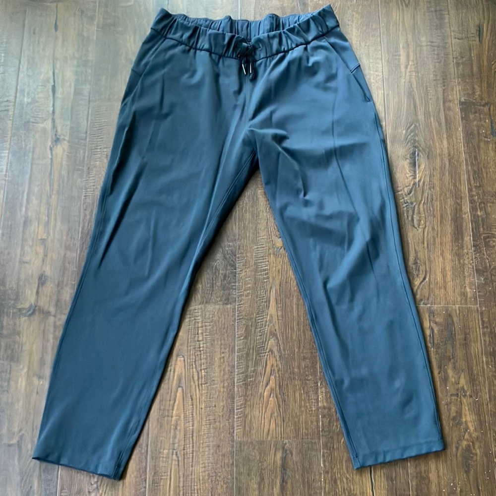 Lululemon On The Fly Pants Graphite Grey Luxtreme